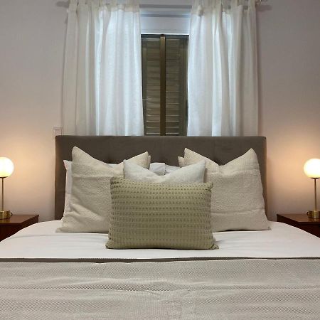 Phaedrus Living: City View Luxury Flat Androcleous 파포스 외부 사진