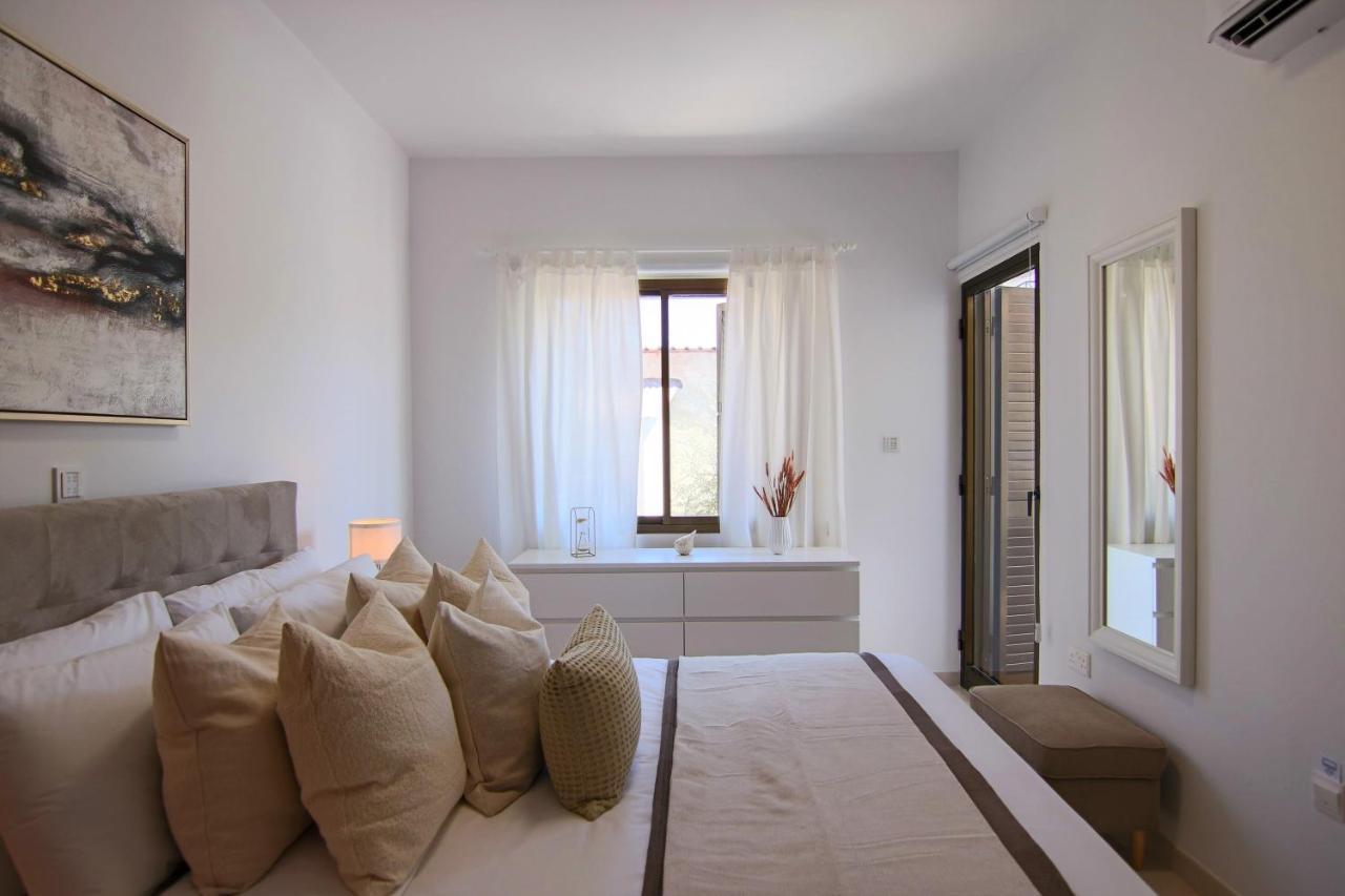 Phaedrus Living: City View Luxury Flat Androcleous 파포스 외부 사진