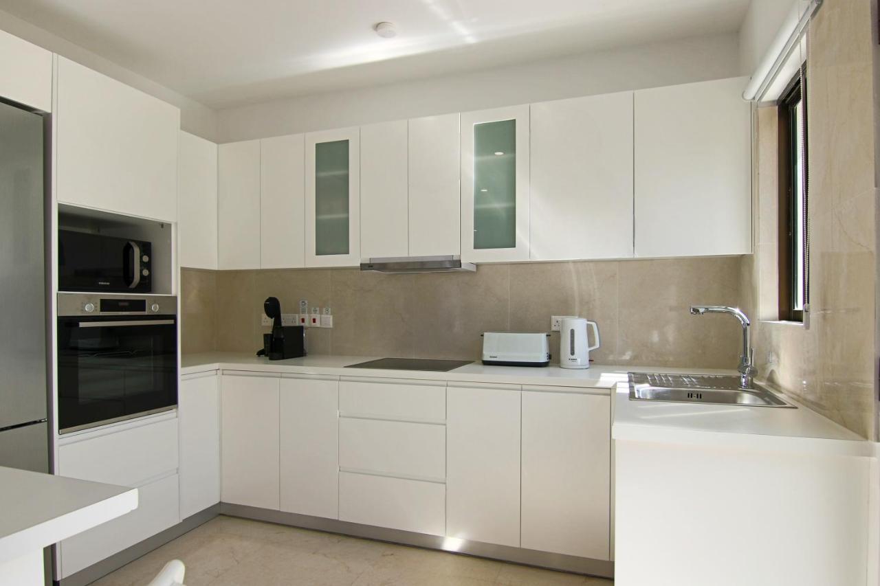 Phaedrus Living: City View Luxury Flat Androcleous 파포스 외부 사진