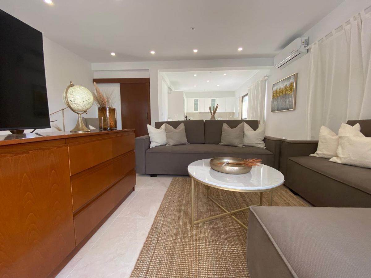 Phaedrus Living: City View Luxury Flat Androcleous 파포스 외부 사진