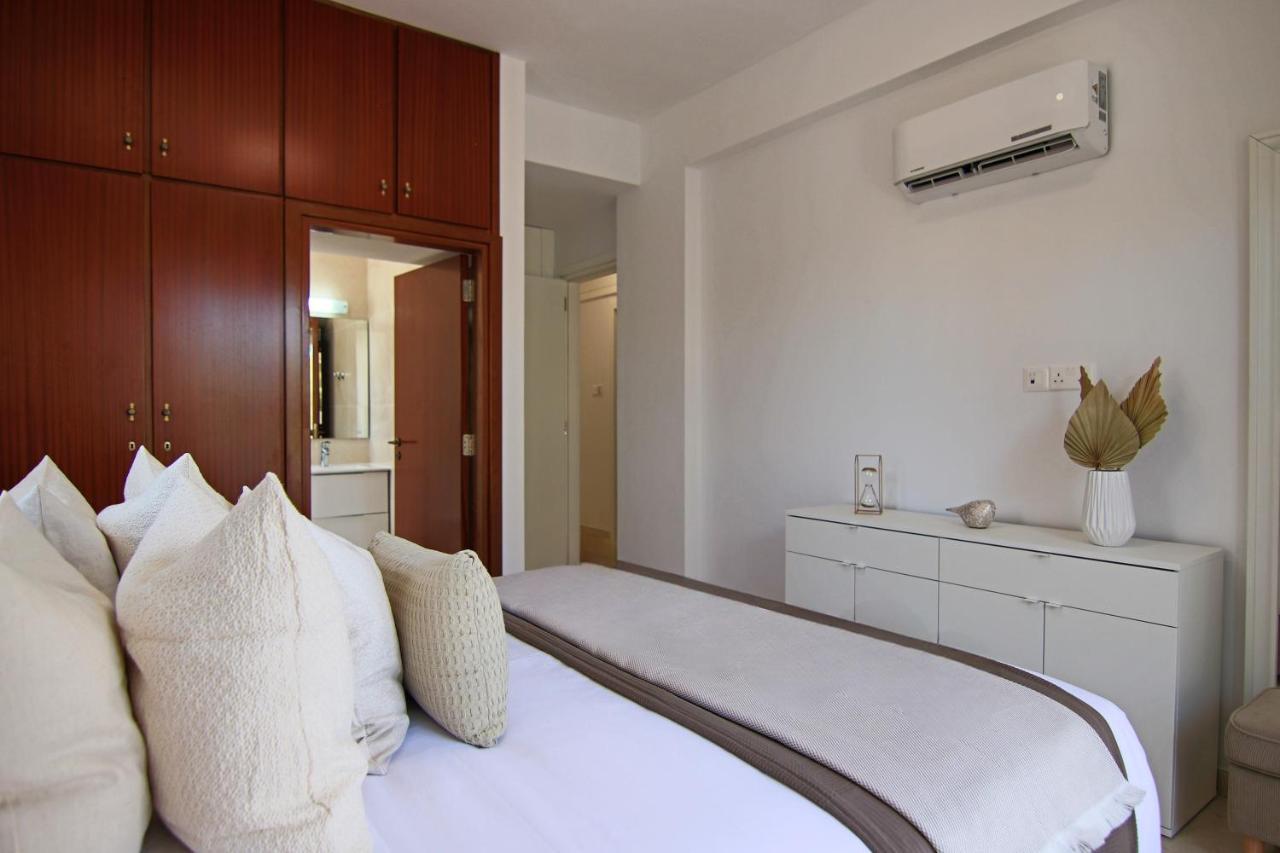 Phaedrus Living: City View Luxury Flat Androcleous 파포스 외부 사진